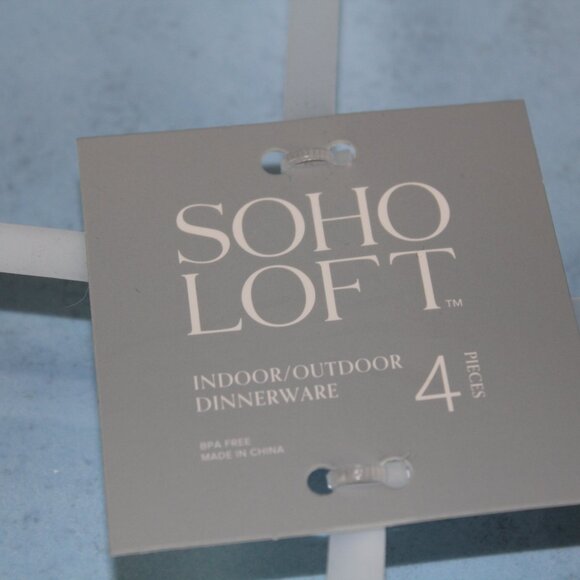 Soho Loft Dinner Plates Light Blue Scalloped Edge Melamine 11" Set of 4 NWT - Picture 2 of 6